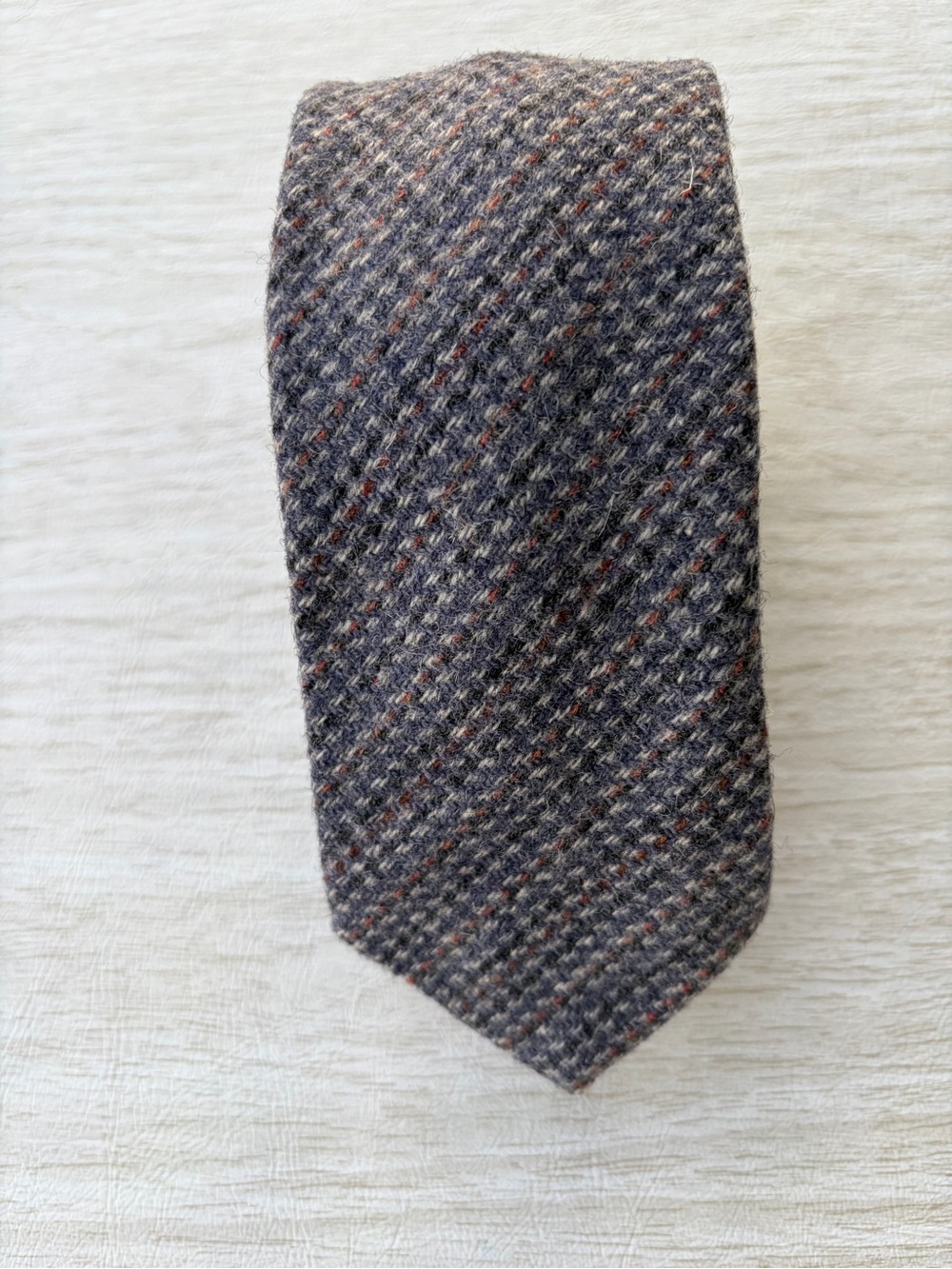 Vintage Bigsby & Kruthers Men’s Wool Gray Tweed Tie